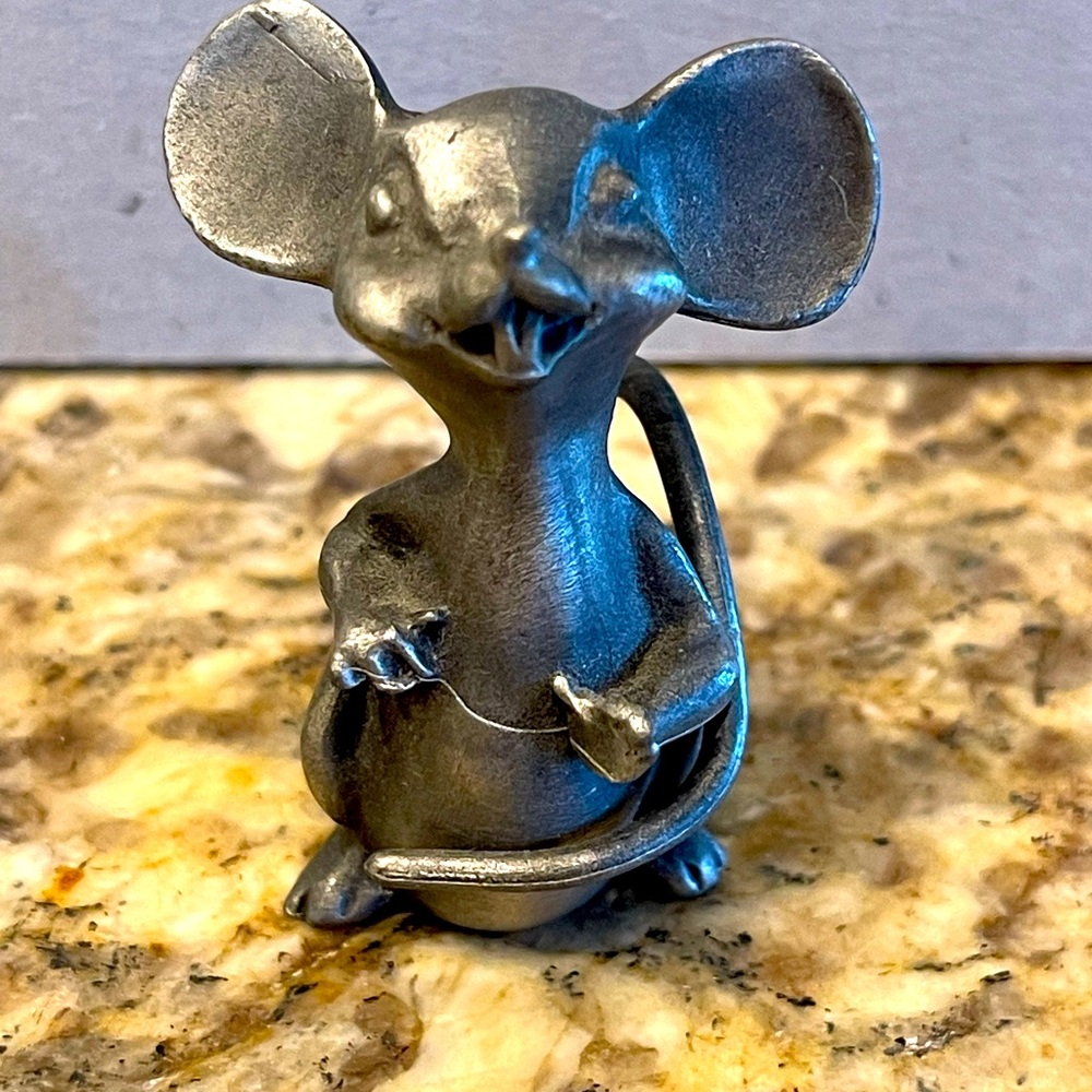Hudson WF miniature, Pewter Mouse Figurine